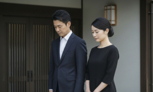 亡くなって半年のお悔やみの伝え方｜マナーと心遣いの胡蝶蘭